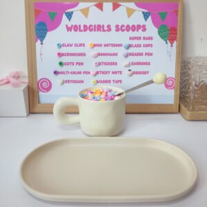 WoldGirls Surprise Scoops