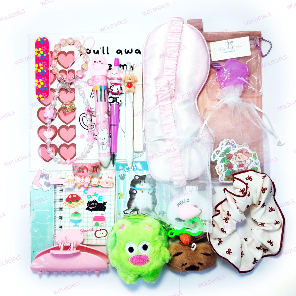 WoldGirls Gift Box - 25+ Items!